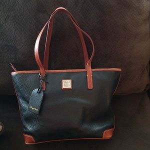 Dooney & Bourke